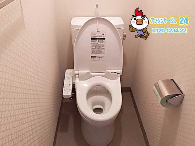 横浜市中区 トイレリフォーム工事店 TOTO ピュアレストQR ウォシュレットSB トイレ施工事例